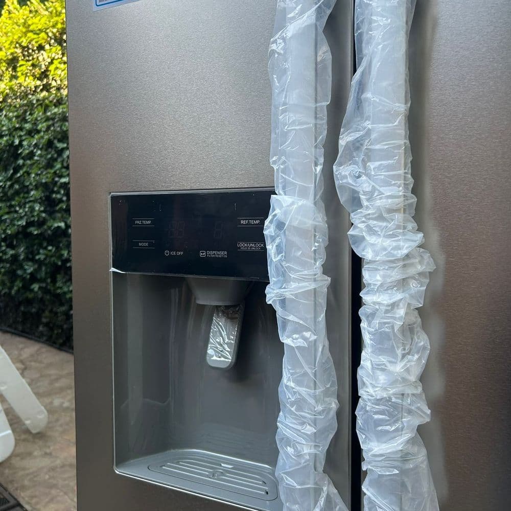 HELADERA WHITE WESTINGHOUSE SIDE BY SIDE INOX C/FAB DE HIELO Y DISP DE AGUA