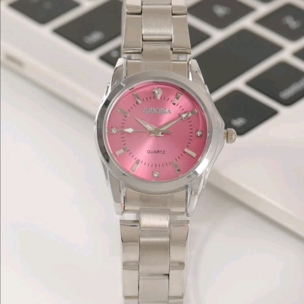 RELOJ GENEVA ACERO INOX PLATEADO FONDO ROSA