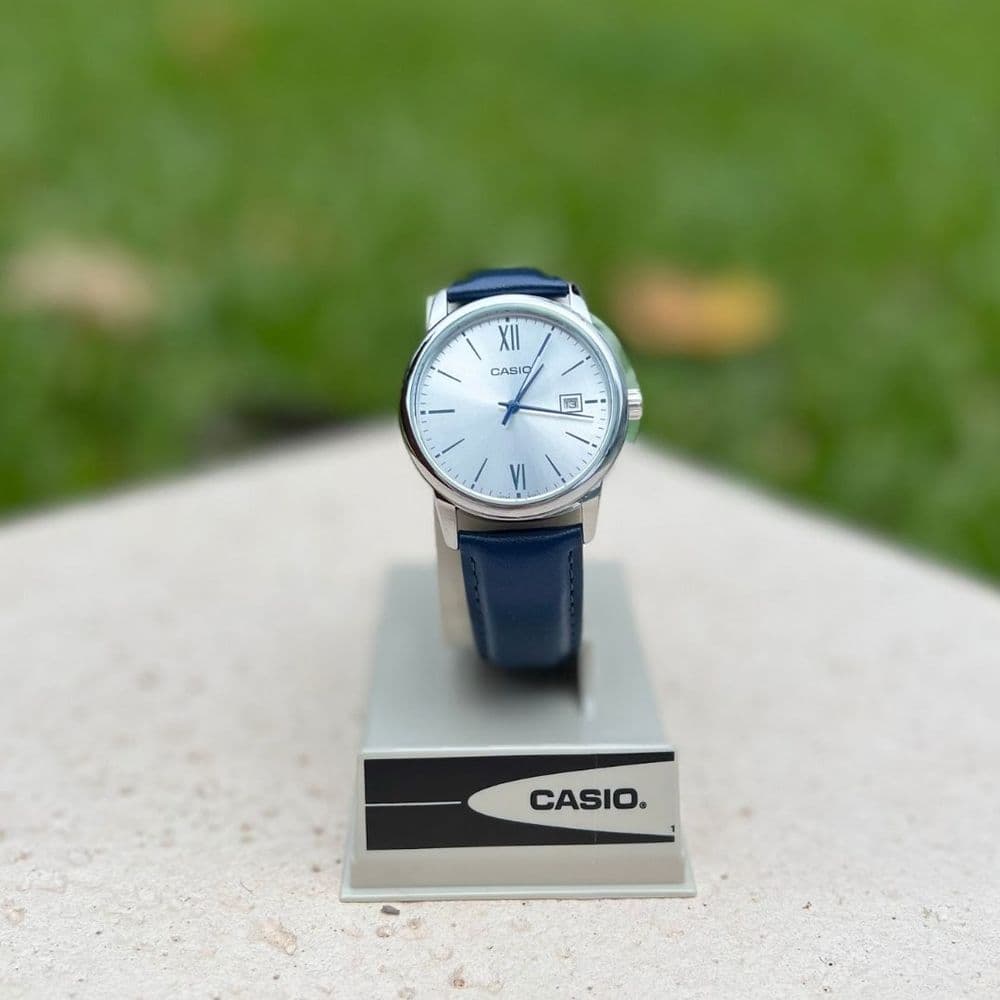 Casio MPT - V002L - 2B3