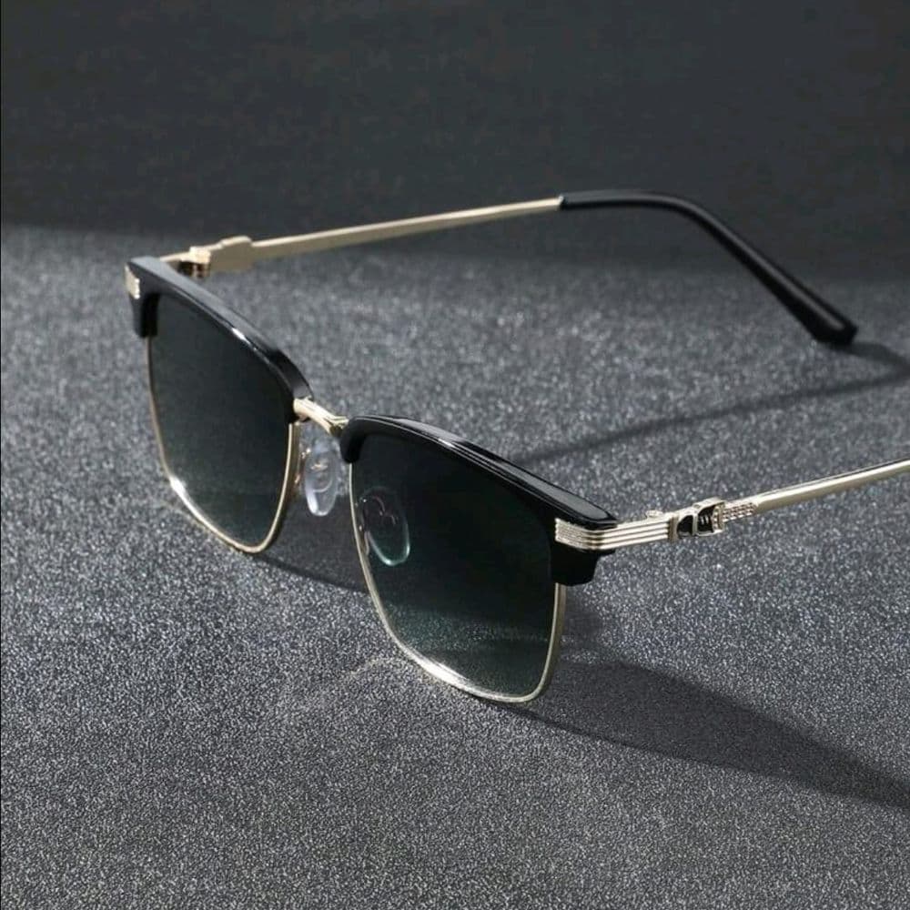 GAFAS BROWLINE CUADRADA OSCURO DEGRADADO