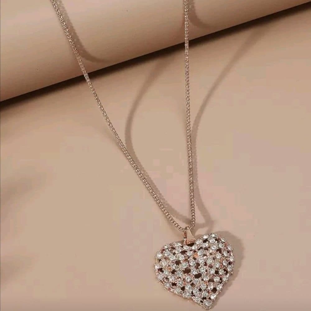 COLLAR LARGO CORAZON