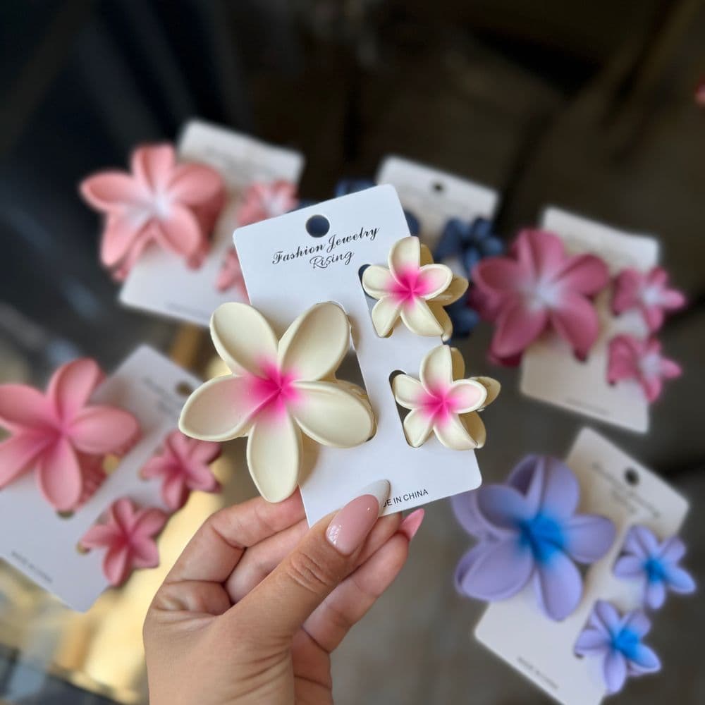 Pinzas de flores color mate de 3 piezas🌸