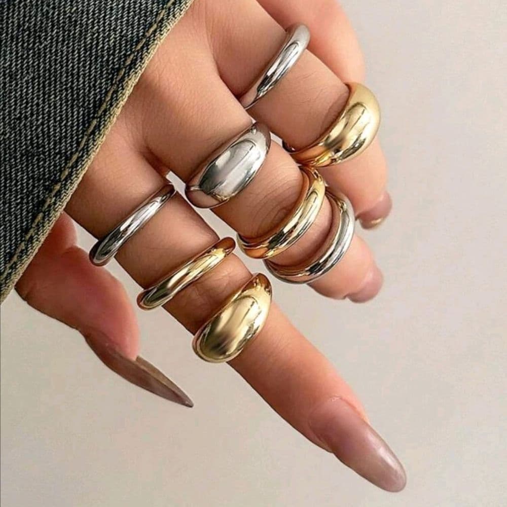 SET DE ANILLOS DORADOS Y PLATEADO