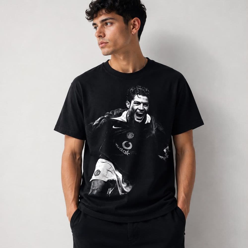 REMERA CRISTIANO RONALDO MANCHESTER MINIMALISTA