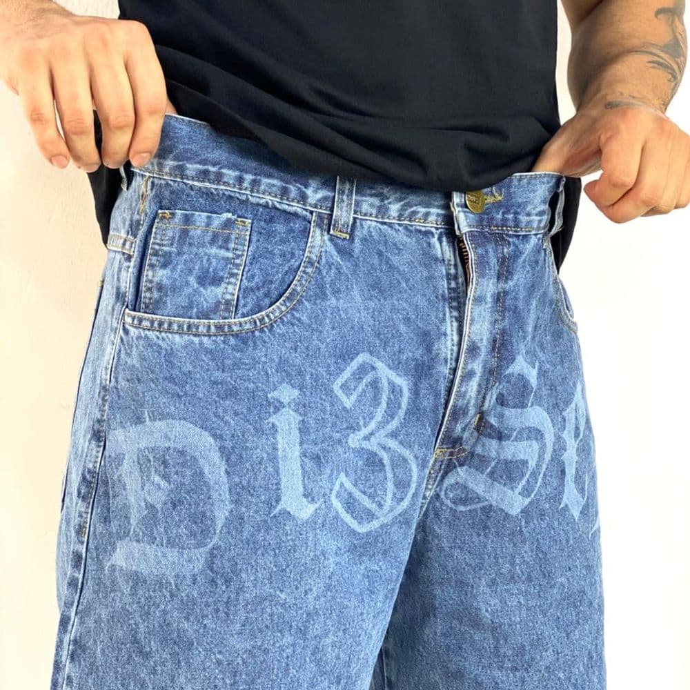 Baggy jeans