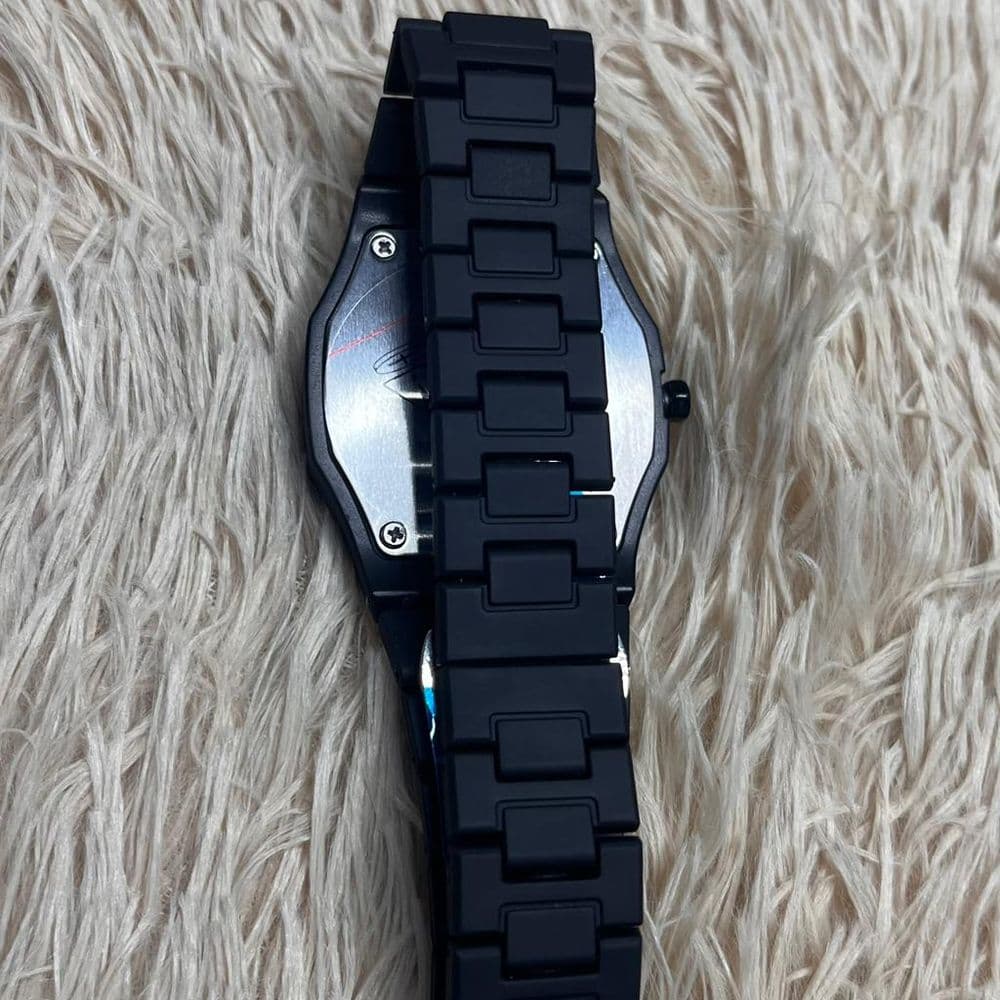 Reloj Black Quartz Edition
