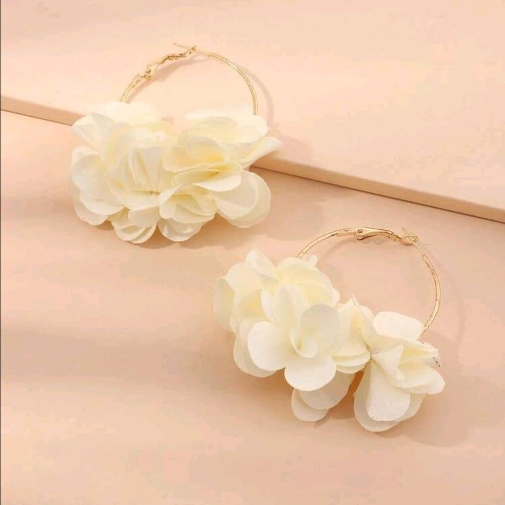 PAR DE ARGOLLAS COLOR HUESO