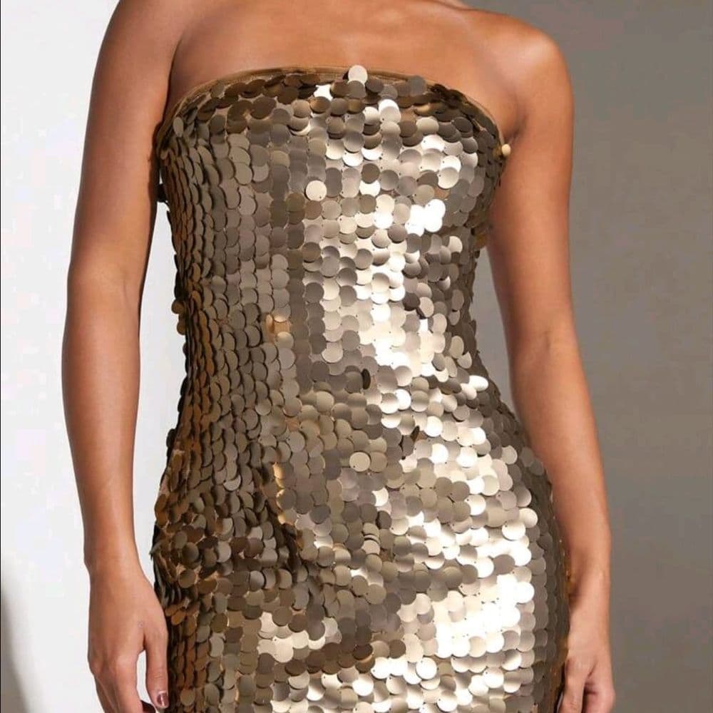 VESTIDO de lentejuelas grandes champan