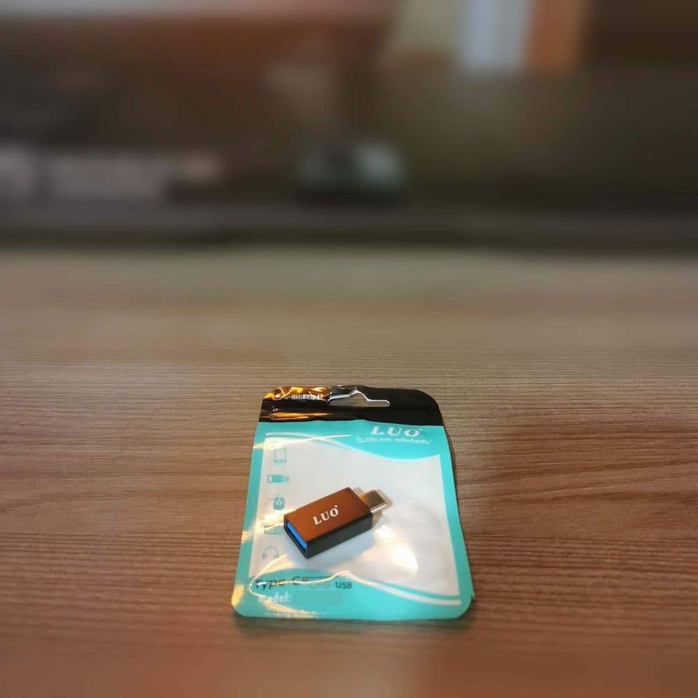 Adaptador OTG USB a Tipo-C